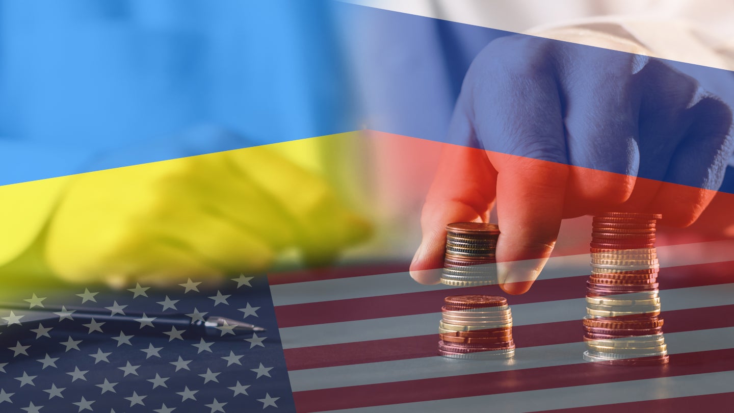 etats-unis,-ukraine-sign-reconstruction-and-minerals-accord-pour-stimuler-la-reprise-economique