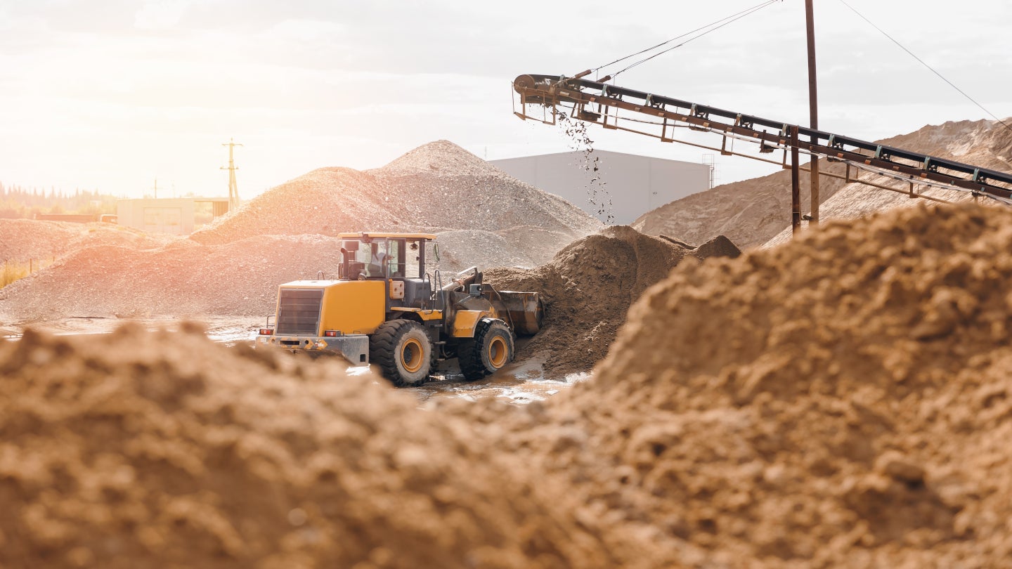 groupe-ssh-pour-acquerir-une-mine-de-contrat-totale