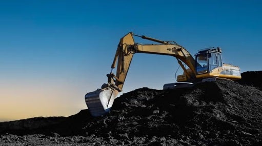 les-etats-unis-annoncent-130-millions-de-dollars-d’investissement-dans-la-production-de-charbon