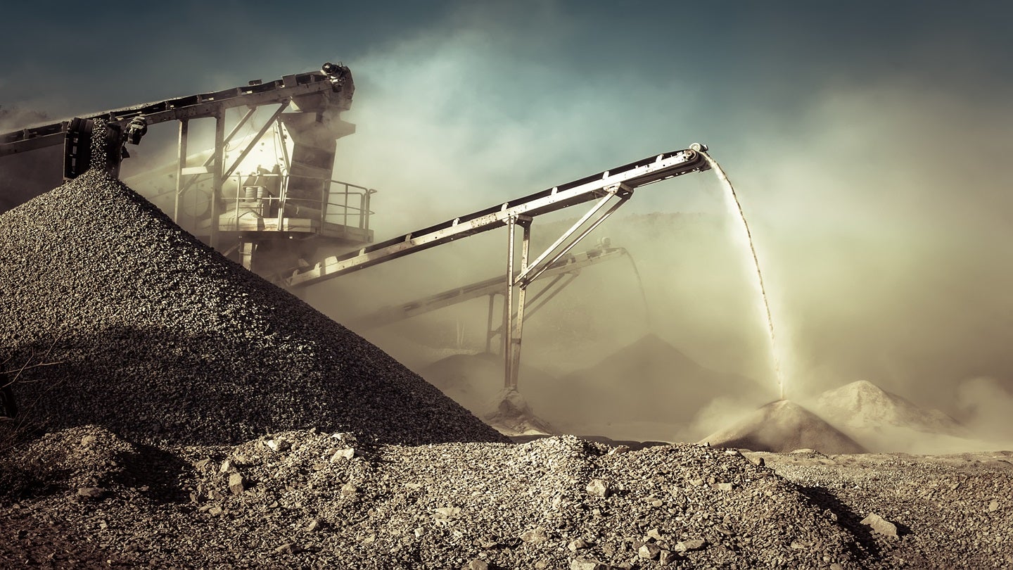 maxus-mining-pour-acheter-des-proprietes-d’antimoine-et-de-tungstene-en-colombie-britannique