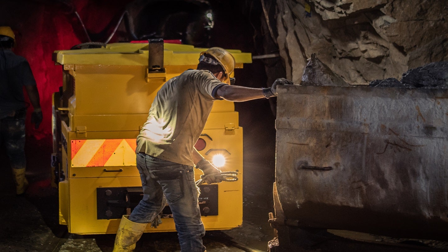 l’equateur-rouvre-le-registre-des-concessions-minieres-apres-sept-ans