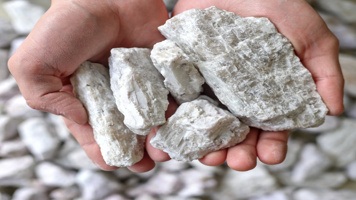 argosy-securise-la-vente-de-carbonate-de-lithium-a-hong-kong-company