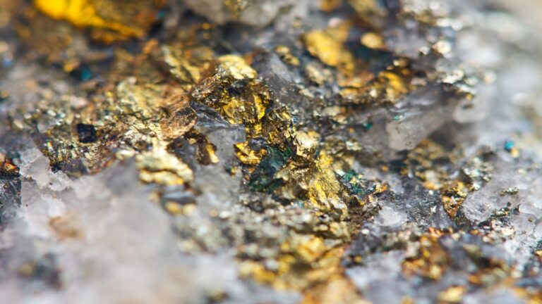 Kingston reçoit d’abord à 50 millions de dollars du désinvestissement du projet Misima Gold
