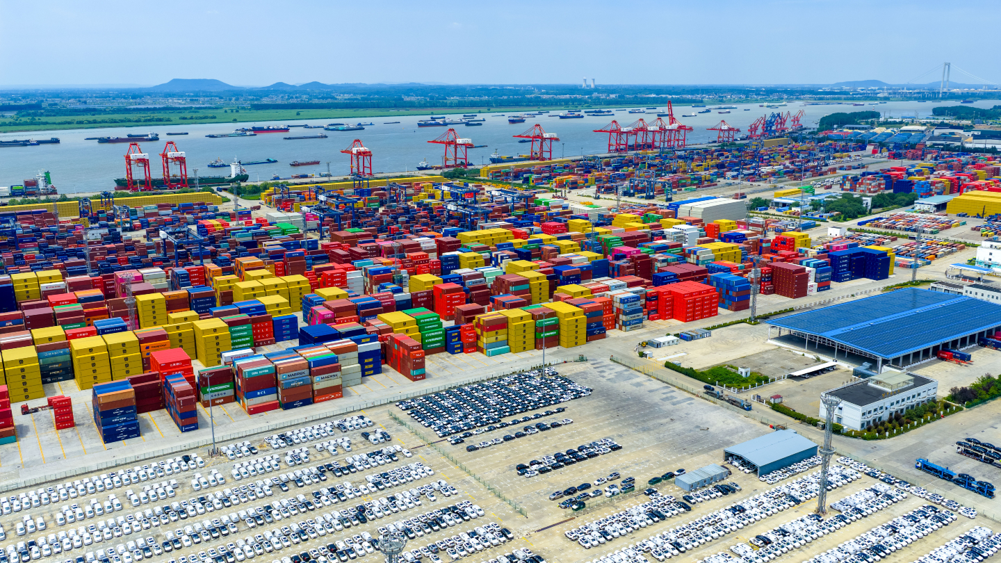 tarifs-entrainant-la-localisation-et-l’automatisation-de-la-chaine-d’approvisionnement