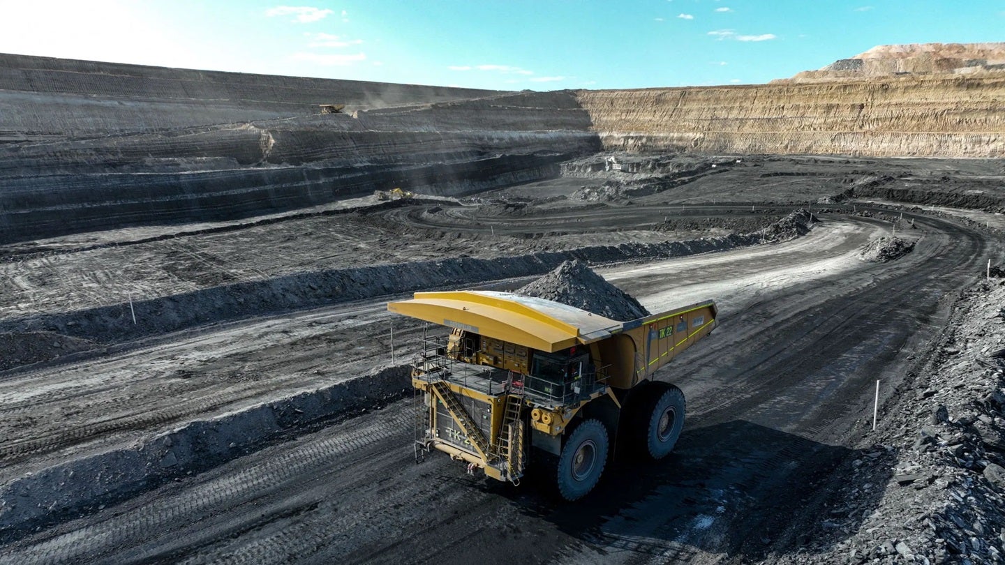 bravus-mining-and-resources-pour-augmenter-la-production-de-la-mine-carmichael