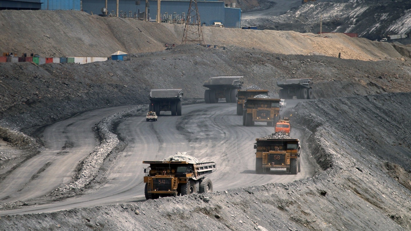 kumtor-gold-commence-une-mine-souterraine-a-kumtor-au-kirghizistan