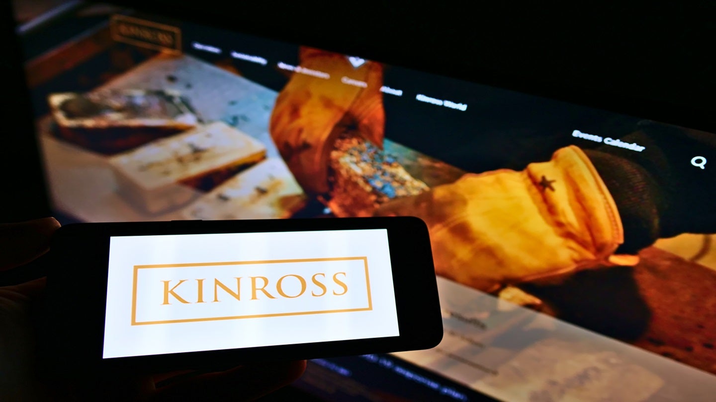 kinross-gold-departit-partiellement-les-actions-dans-asante-gold