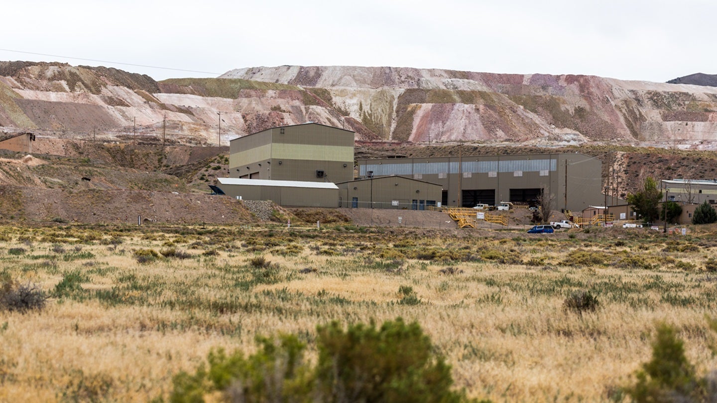 hycroft-complete-60-millions-de-dollars-de-placement-prive-pour-le-developpement-de-la-mine